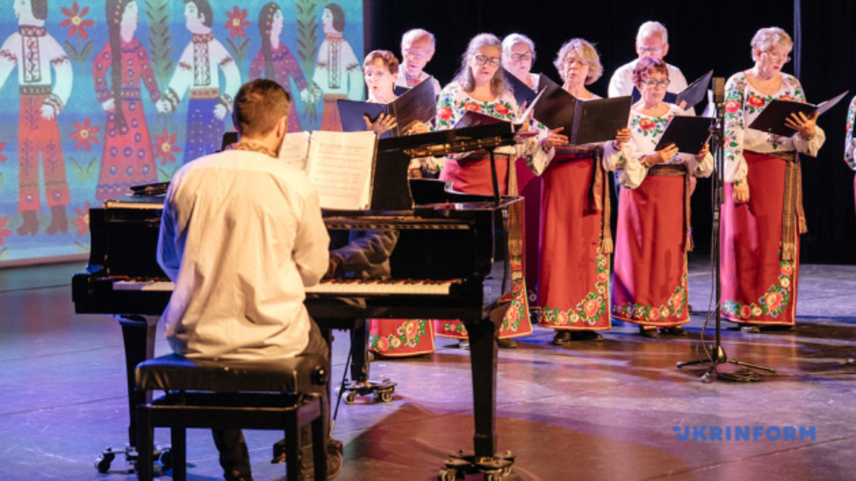 У Гаазі пройшов благодійний показ історичної драми “Щедрик”