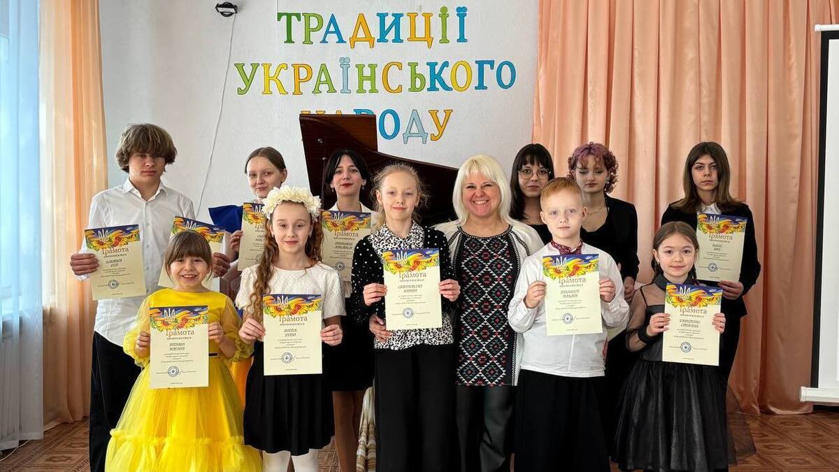 Традиції українського народу у Кам’янській школі мистецтв