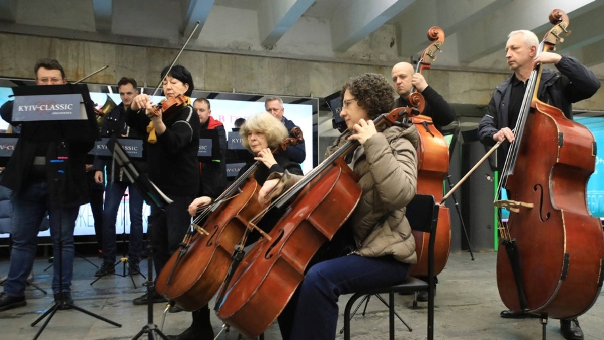 Симфонічний “Концерт стійкості” пролунав на Майдані Незалежності