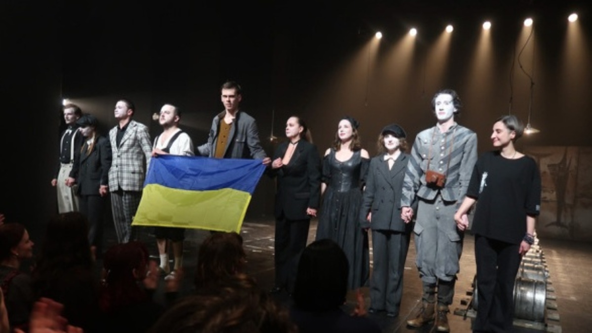 Українська вистава “Брехт. Кабаре” підкорює Прагу