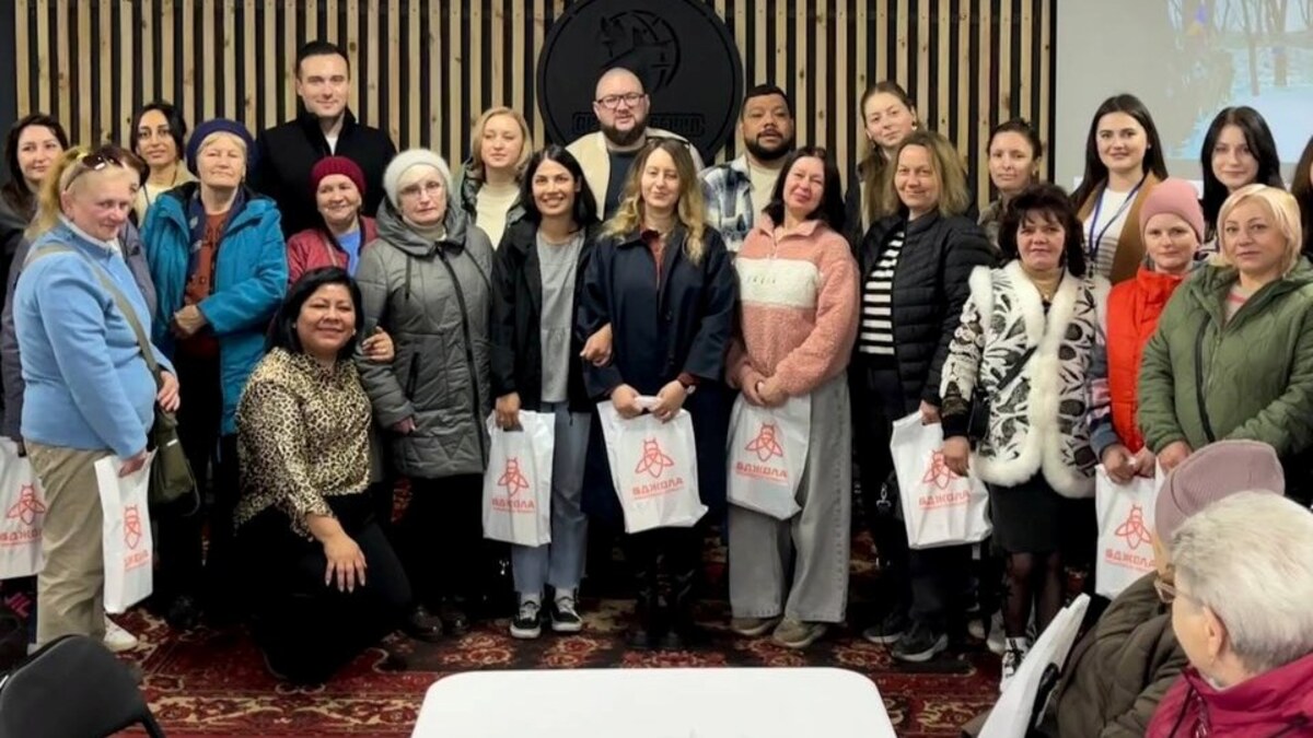 Весняне свято для кам’янчанок від ГО “Бджола” та благодійного фонду “Mission Roca Ukraine” 