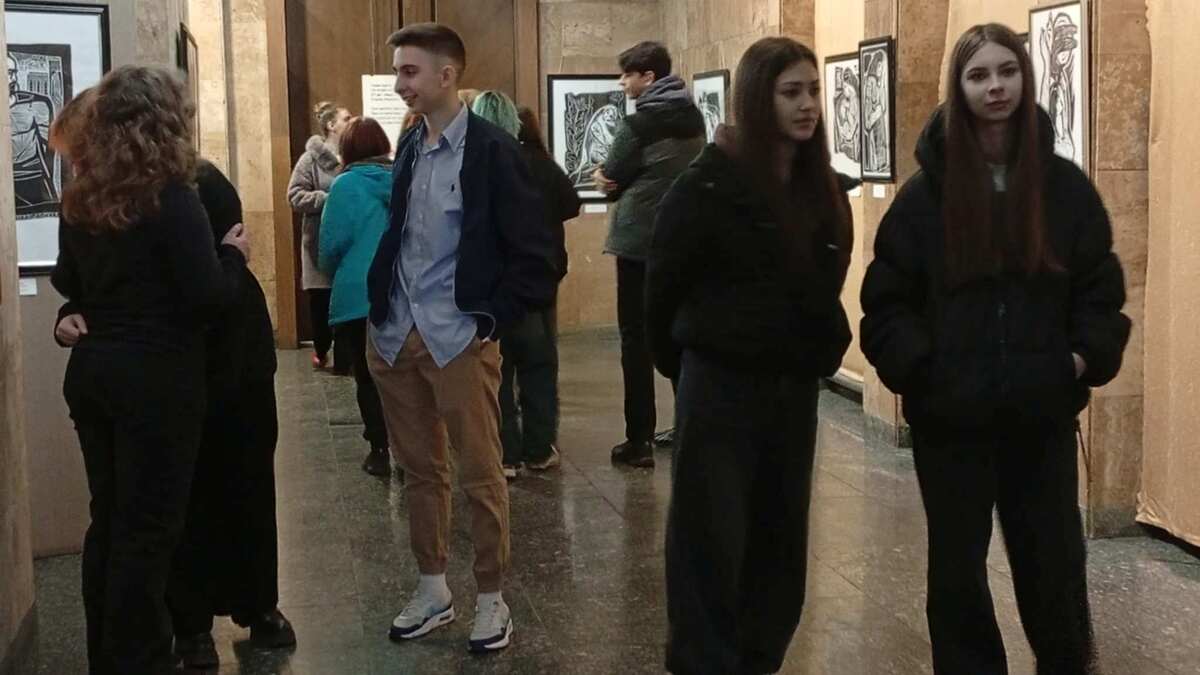 Мистецький діалог поколінь: ліцеїсти Кам’янського відкрили для себе світ шевченківських образів