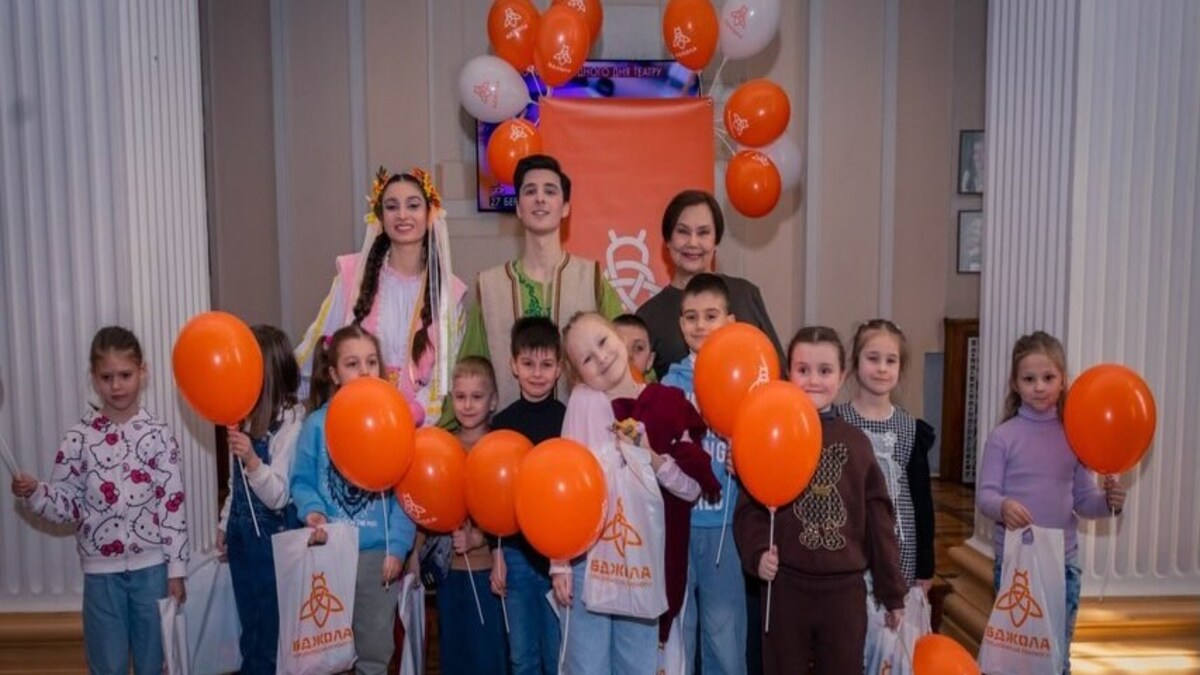 Вихованці ліцею №24 відвідали виставу “Котигорошко” у Кам’янському