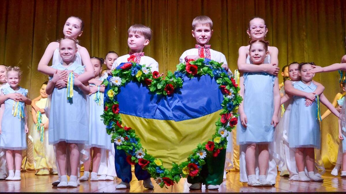 В Каменском состоялся отчетный концерт ансамбля «Славяночка»