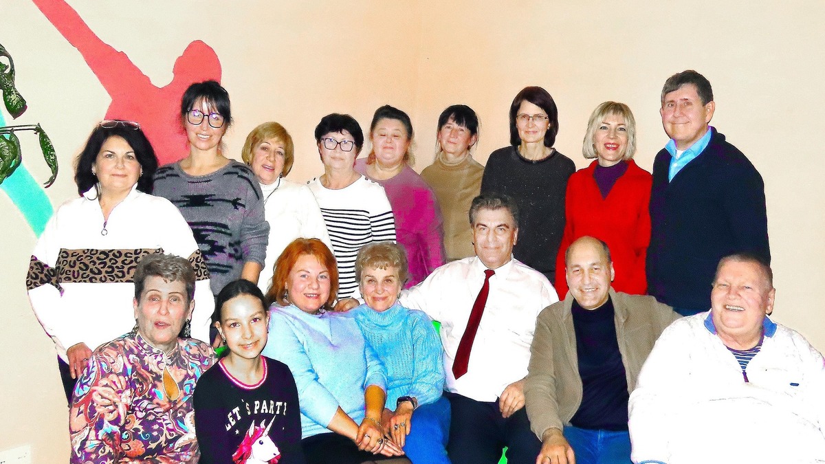 Вдохновение и английский: выпускной вечер на курсах иностранных языков в библиотеке на Шевченко