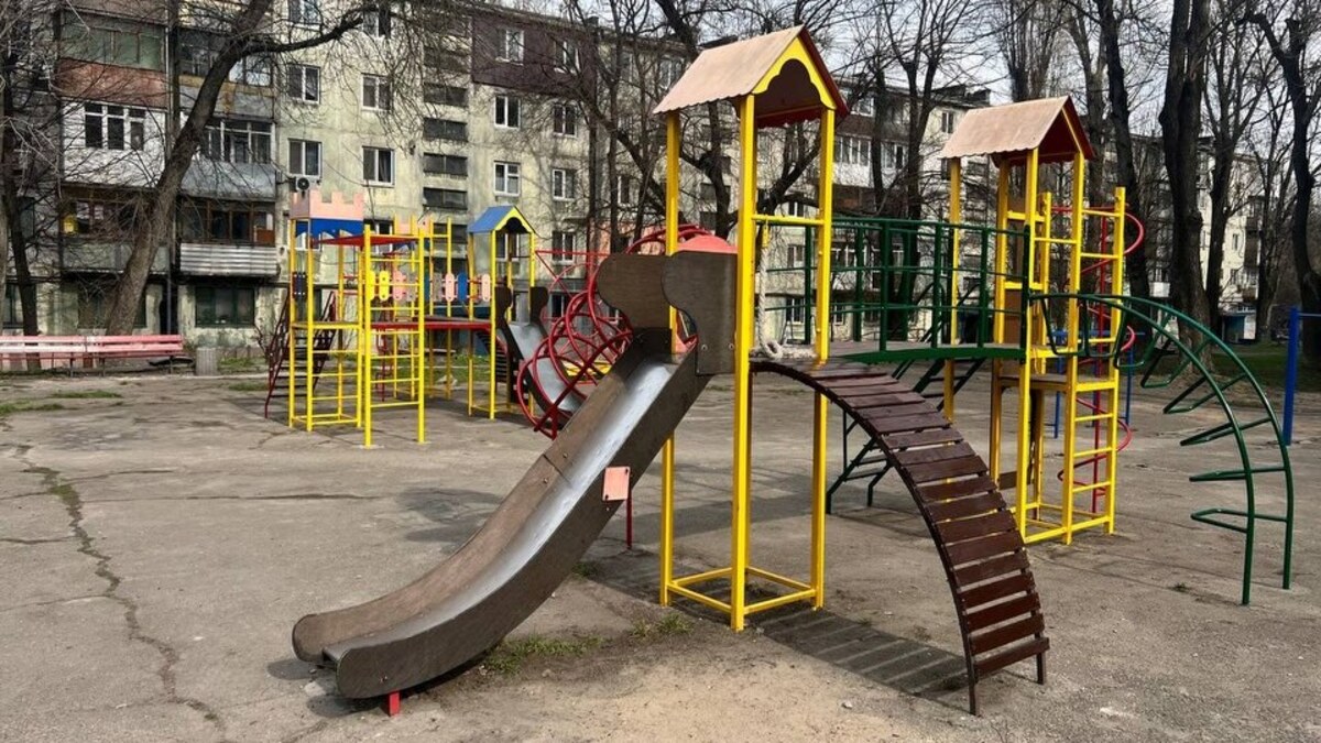 Совместными усилиями к уюту: в Каменском прошла «Весенняя толока добрых дел»