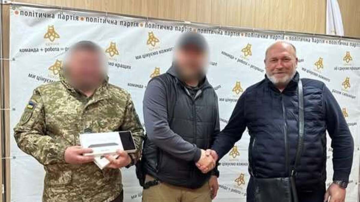 Максим Голубицкий и ОО «Бджола» обеспечили военных современными гаджетами