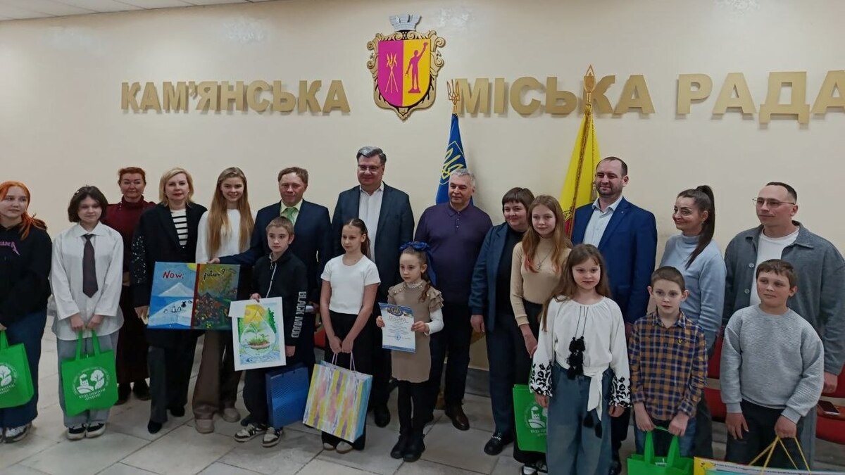 Учениця Кам’янської школи мистецтв №5 стала лауреатом конкурсу екологічного малюнку “Майбутнє довкілля у наших руках”