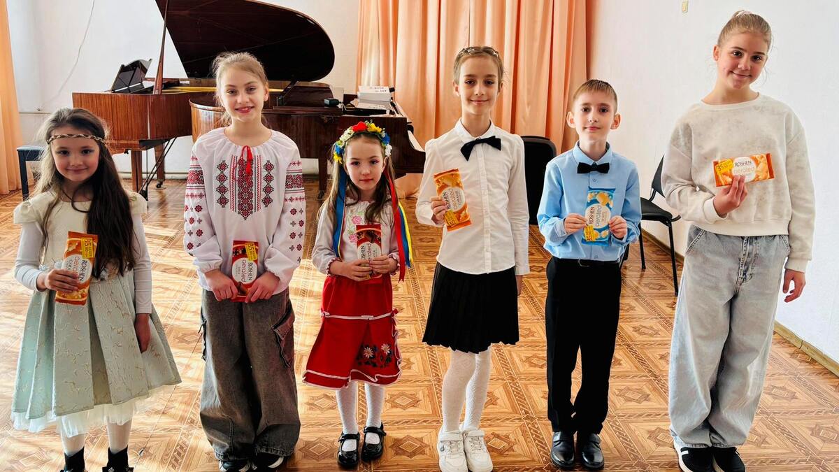 У Кам’янській школі мистецтв №2 відбувся дебютний концерт наймолодших музикантів