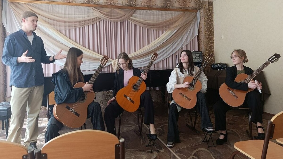 Праздник классической музыки и исполнительского мастерства в Каменской школе искусств №4