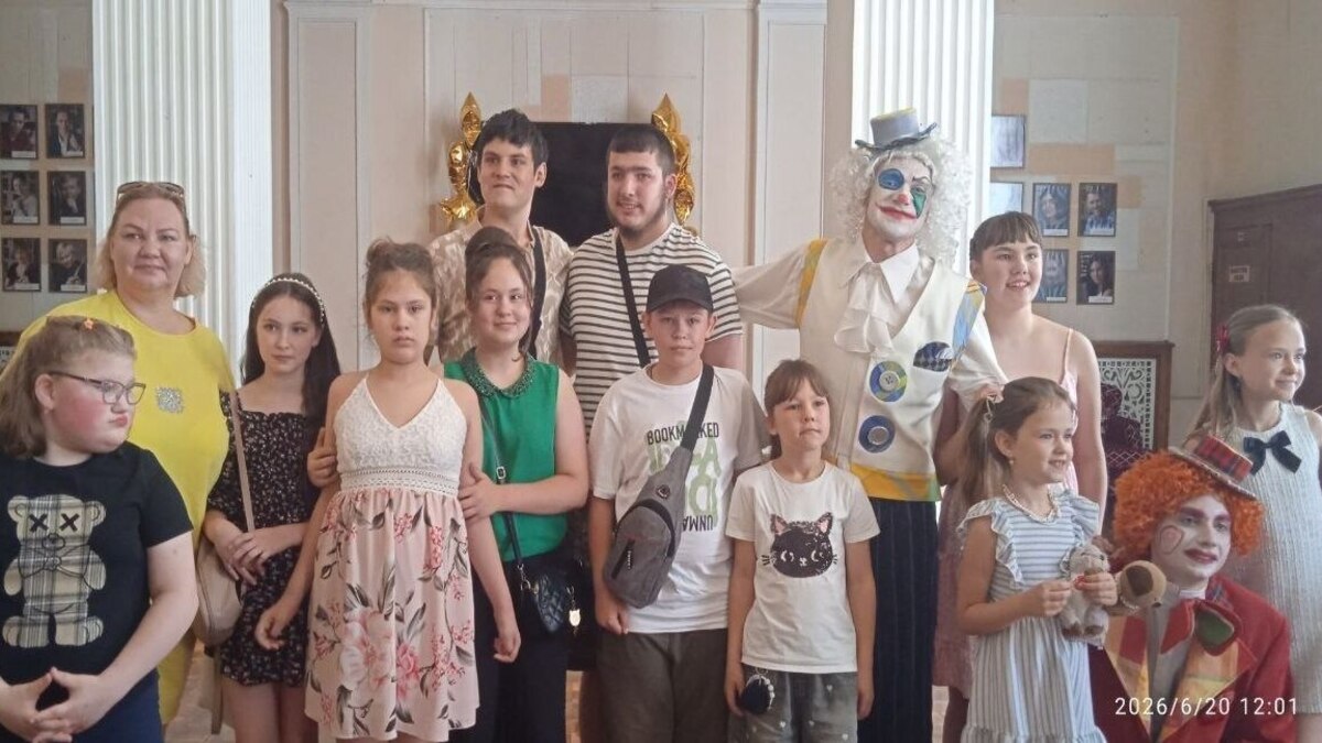 Театральне свято: особливі діти завітали на “Зоряну мандрівку”
