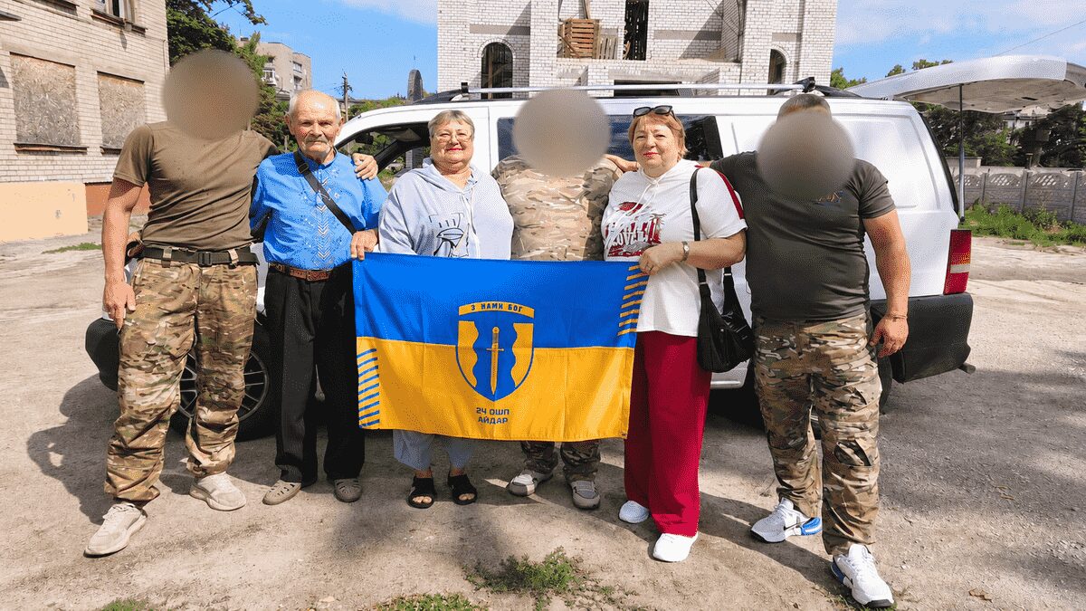 Пісня, що стала на колеса: ансамбль “Українська мрія” передав фронту вже другий автомобіль
