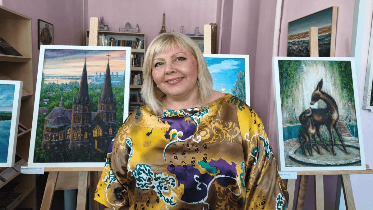Мистецтво, що зцілює душі: у Кам’янському відкрилася виставка живопису Олени Фішбейн
