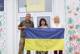 У Кам’янській гімназії №28 відбулася зворушлива зустріч із ветераном