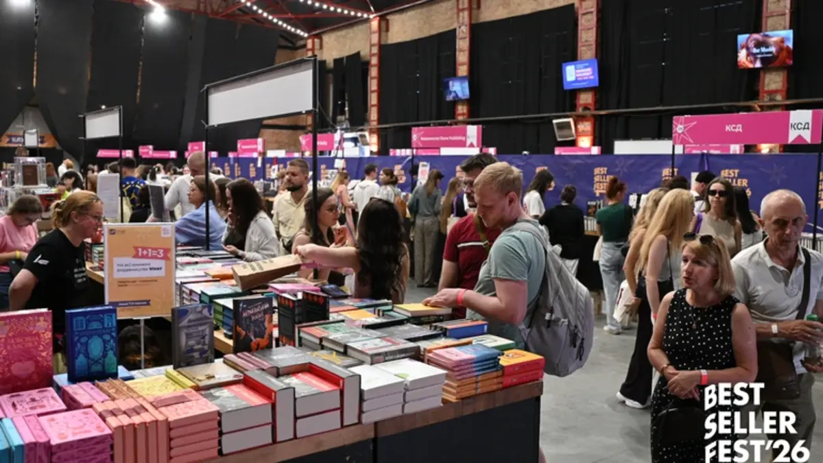 У Львові на BestsellerFest зібрали 500 тисяч гривень для бригади “Азов”