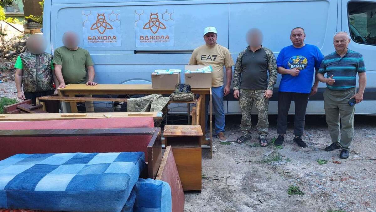 Надежный тыл: каменские волонтеры навестили защитников на передовой