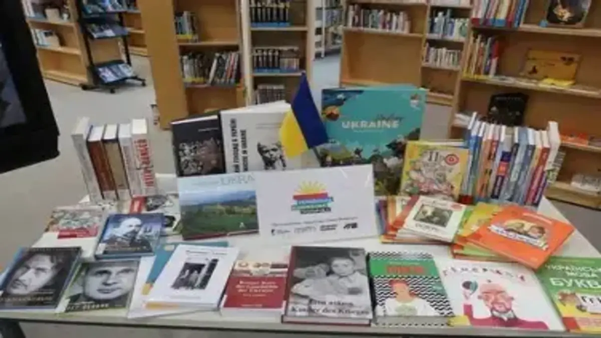 Понад 70 книжок українською мовою передали до бібліотеки у Берліні