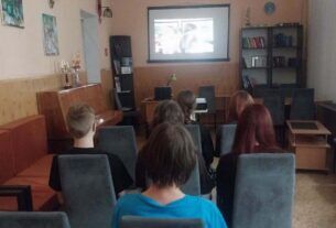 На черговій зустрічі кіноклубу “Сторінка в кадрі” дивились культову драму