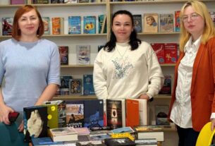 Книжкові новинки з автографами: бібліотеки Кам’янського отримали подарунок від BestsellerFest