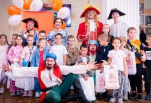Свято родинного тепла: у театрі імені Лесі Українки відзначили Всенародний день батька