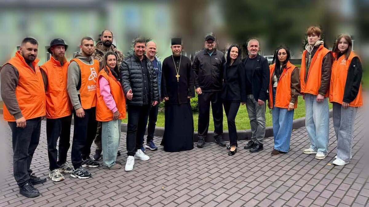 Забота о защитниках: представители ОО «Бджола» и Духовного совета посетили военный госпиталь